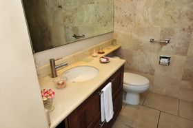Marina Banderas Suites Hotel