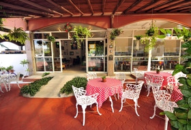 Marina Banderas Suites Hotel