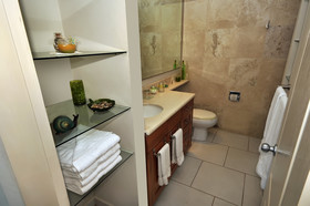 Marina Banderas Suites Hotel