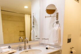 Marival Emotions Resort All-Inclusive