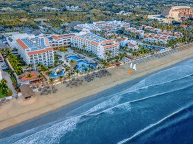Marival Emotions Resort All-Inclusive