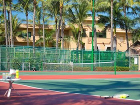 Paradise Village Beach Resort