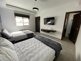 Sand Mar Hotel