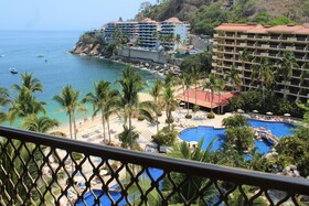 Barceló Puerto Vallarta