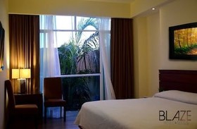 Blaze Hotel & Suite