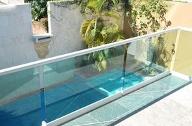 Blaze Hotel & Suite