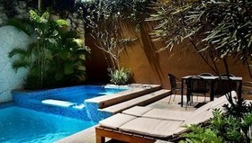 Blaze Hotel & Suite