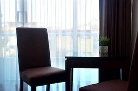 Blaze Hotel & Suite