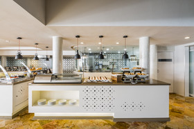 Buenaventura Grand Hotel & Great Moments