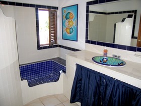 Casa Anita y Corona del Mar