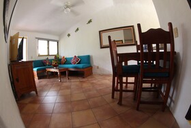 Casa Iguana