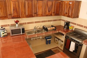 Casa Karina Emiliano Zapata by MDR