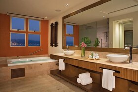 Dreams Vallarta Bay Resort & Spa