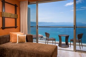Dreams Vallarta Bay Resort & Spa