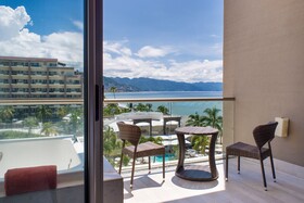 Dreams Vallarta Bay Resort & Spa