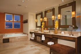 Dreams Vallarta Bay Resort & Spa