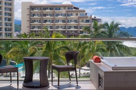 Dreams Vallarta Bay Resort & Spa