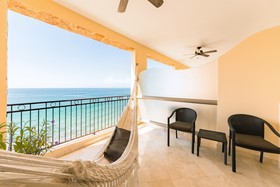 Garza Blanca Preserve Resort & Spa