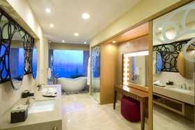 Garza Blanca Preserve Resort & Spa