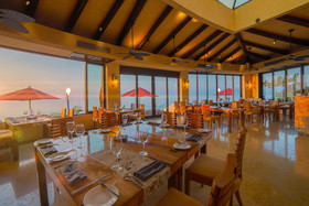 Garza Blanca Residences
