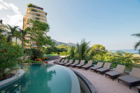Garza Blanca Residences