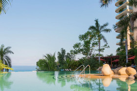 Garza Blanca Residences