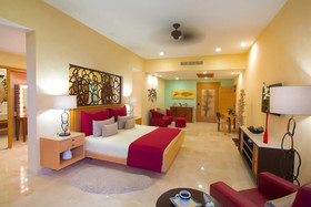 Garza Blanca Residences