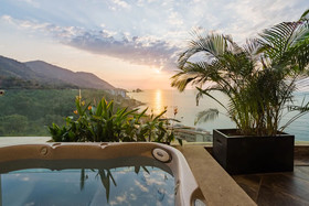 Garza Blanca Residences