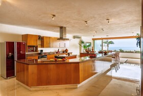 Grand Miramar All Luxury Suites & Residences