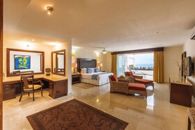 Grand Miramar All Luxury Suites & Residences