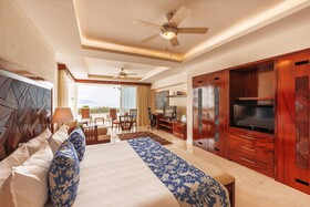 Grand Miramar All Luxury Suites & Residences