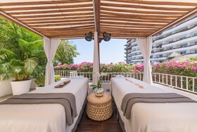 Grand Miramar All Luxury Suites & Residences