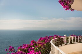 Grand Miramar All Luxury Suites & Residences