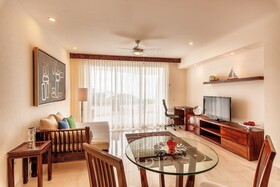 Grand Miramar All Luxury Suites & Residences