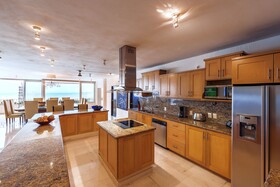 Grand Miramar All Luxury Suites & Residences