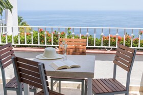 Grand Miramar All Luxury Suites & Residences