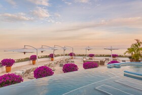Grand Miramar All Luxury Suites & Residences