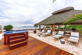 Grand Miramar All Luxury Suites & Residences