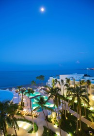 Krystal Grand Puerto Vallarta