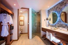Krystal Grand Puerto Vallarta