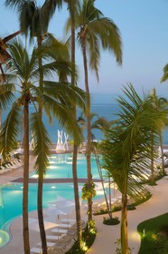 Krystal Grand Puerto Vallarta