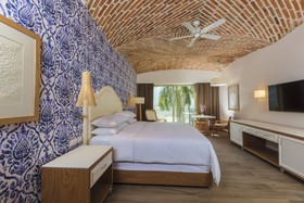 Krystal Grand Puerto Vallarta