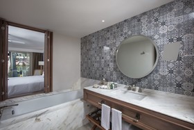 Krystal Grand Puerto Vallarta