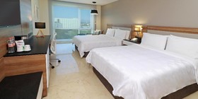 Holiday Inn & Suites Puerto Vallarta Marina & Golf