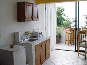 La Terraza Inn