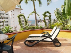 La Terraza Inn
