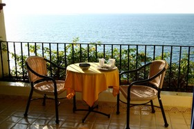 Lindo Mar Resort