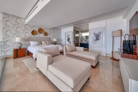 Maxwell Collection At Soho
