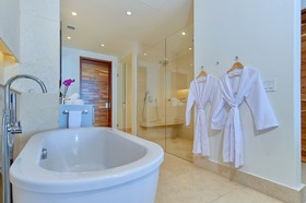 Maxwell Residences At Indah