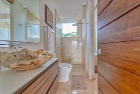 Maxwell Residences At Orchid